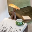 Tavolino ferro e cemento - dettaglio della decorazione del piano